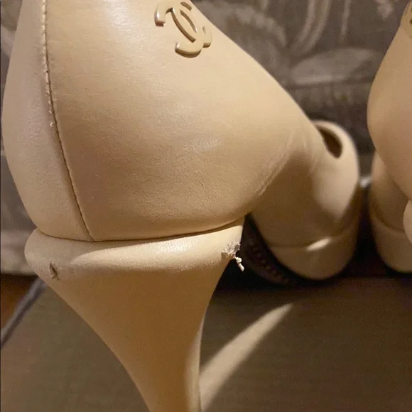Chanel Beige and Black Women's Shoes - Picture 6 of 7